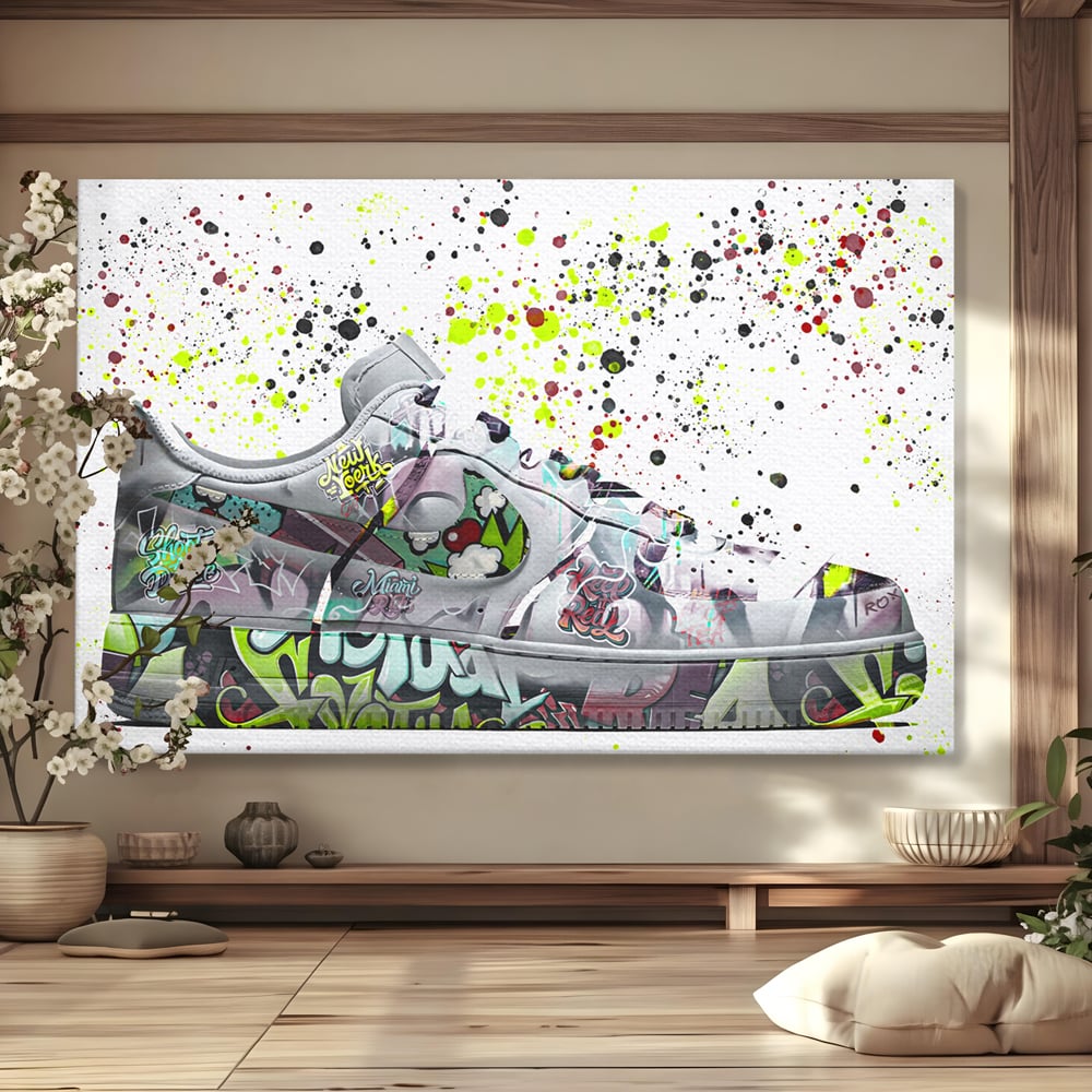 Tablou canvas cu tablou canvas cu adidasi graffiti, fara rama, pe sasiu de lemn